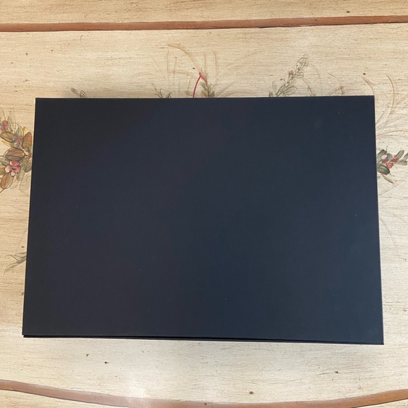 Stephanie Gottlieb Box - Picture 4 of 5